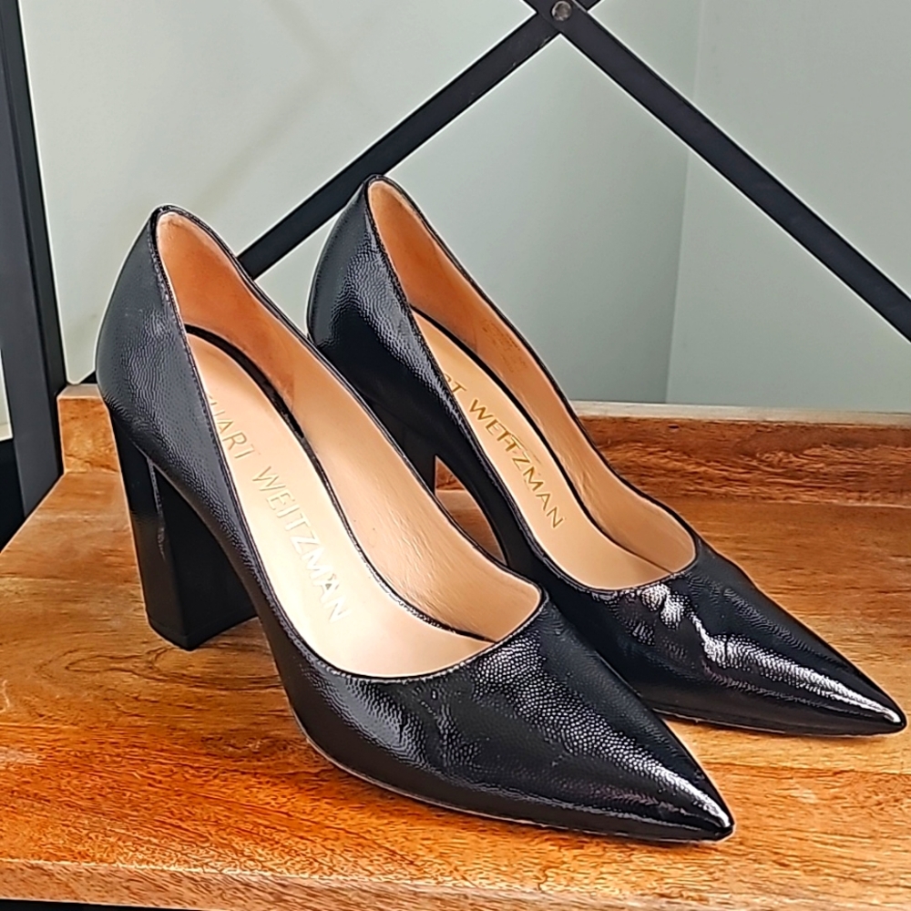 Stuart Weitzman pumps size 6